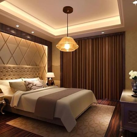 Hotel Tulip Near Delhi Airport New Delhi Exterior foto