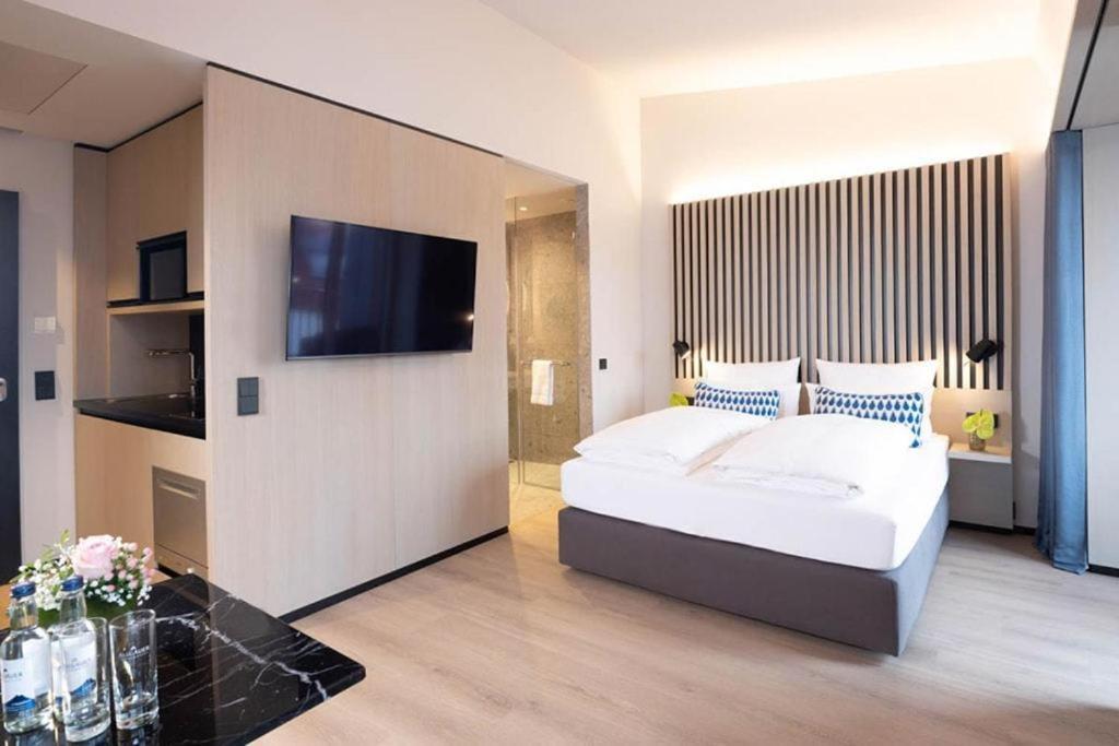 Hotel Tulip Near Delhi Airport New Delhi Exterior foto